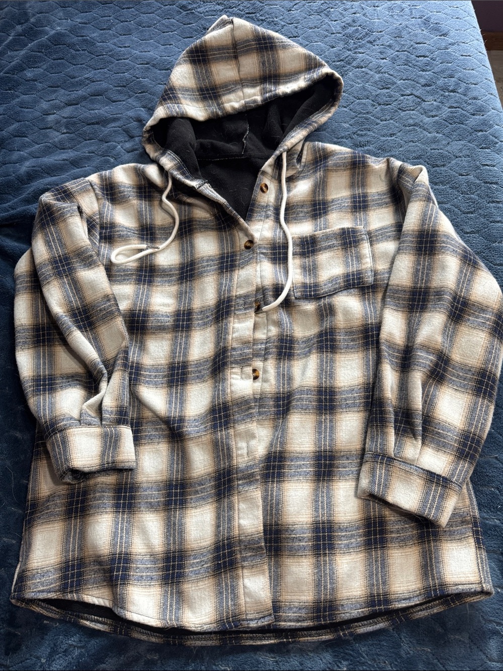 SHEIN Plaid Hooded Button-Up Jacket in Navy and Cream